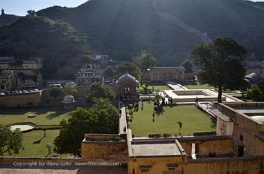 04 Fort_Amber_and Elephants,_Jaipur_DSC5003_b_H600